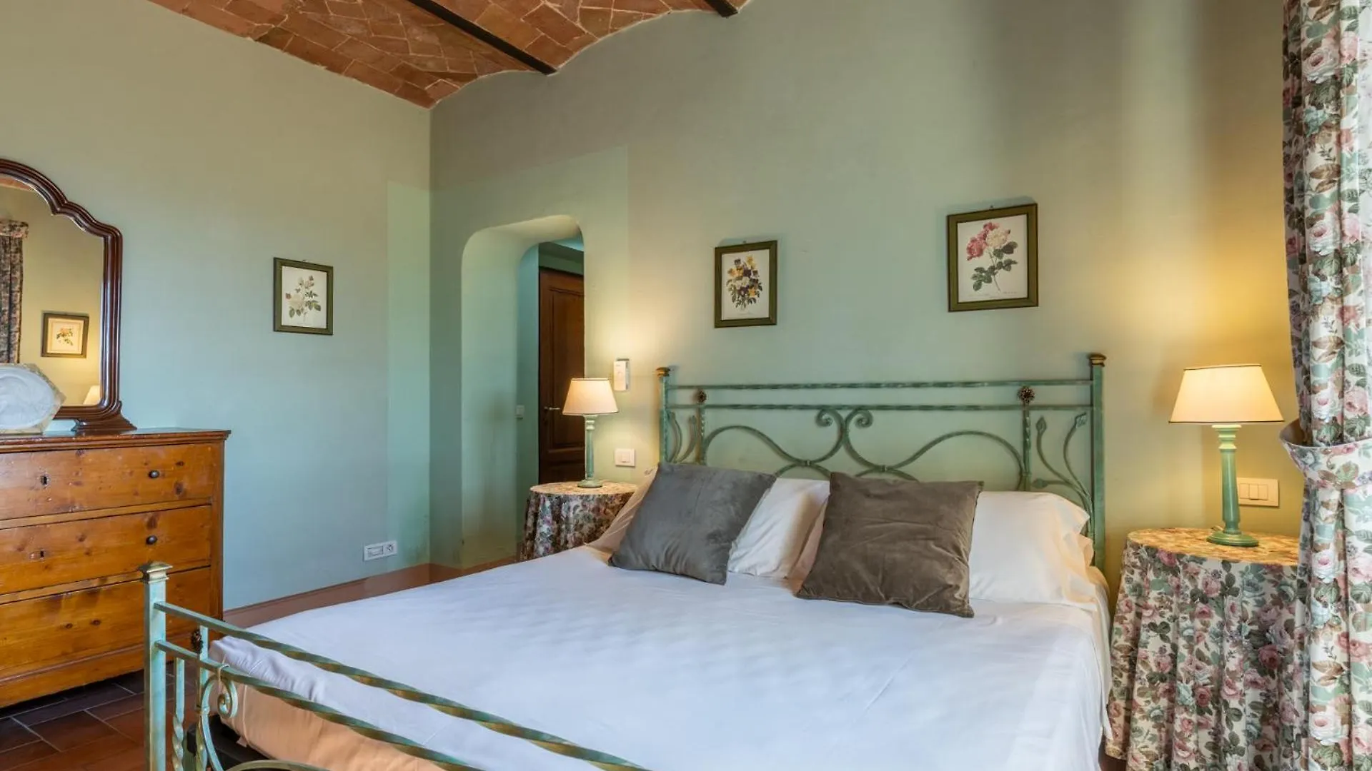 Tenuta Di Bibbiano - I Sodi カステッリーナ・イン・キアンティ シエナ 0*,  イタリア